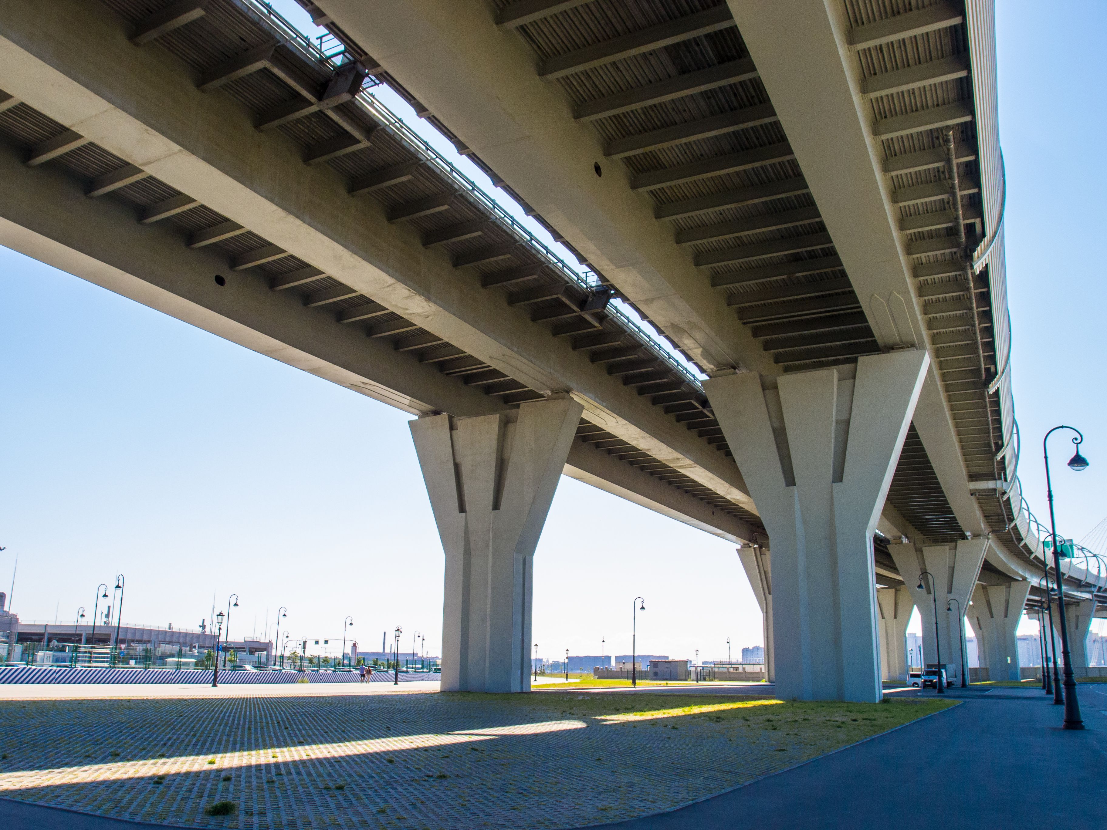 Concrete elevated highway with repeated pier support geometry
